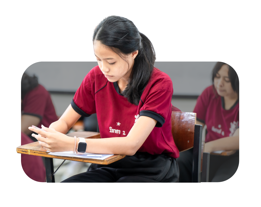 นักเรียนกำลังเรียนในห้องเรียน