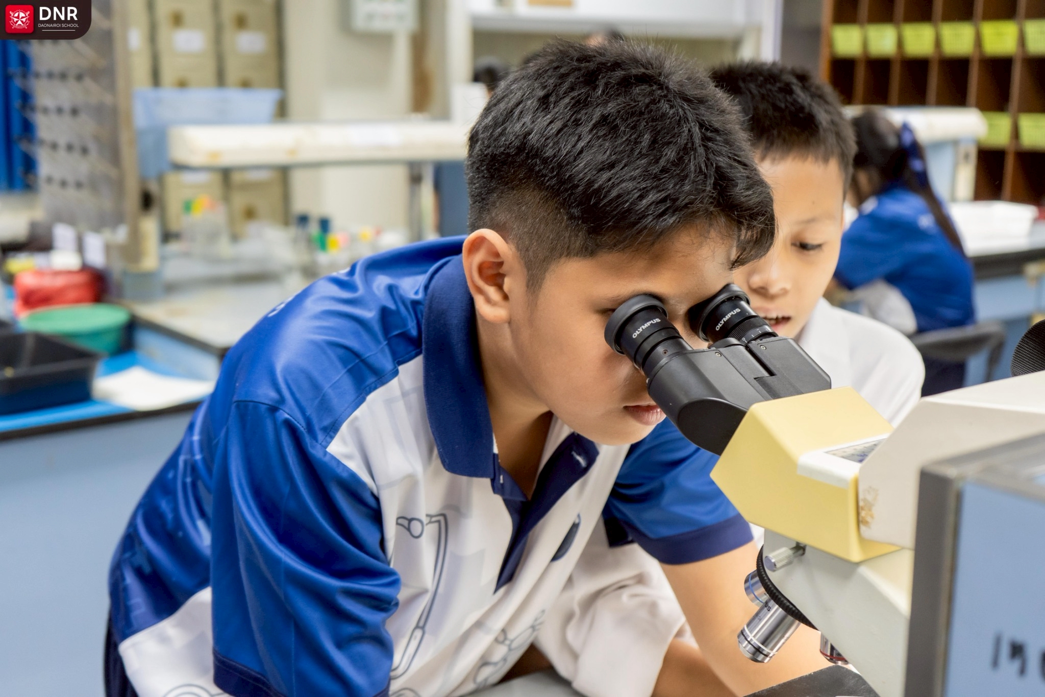 กิจกรรมปฏิบัติการทางชีววิทยาที่โรงเรียนดาวนายร้อย