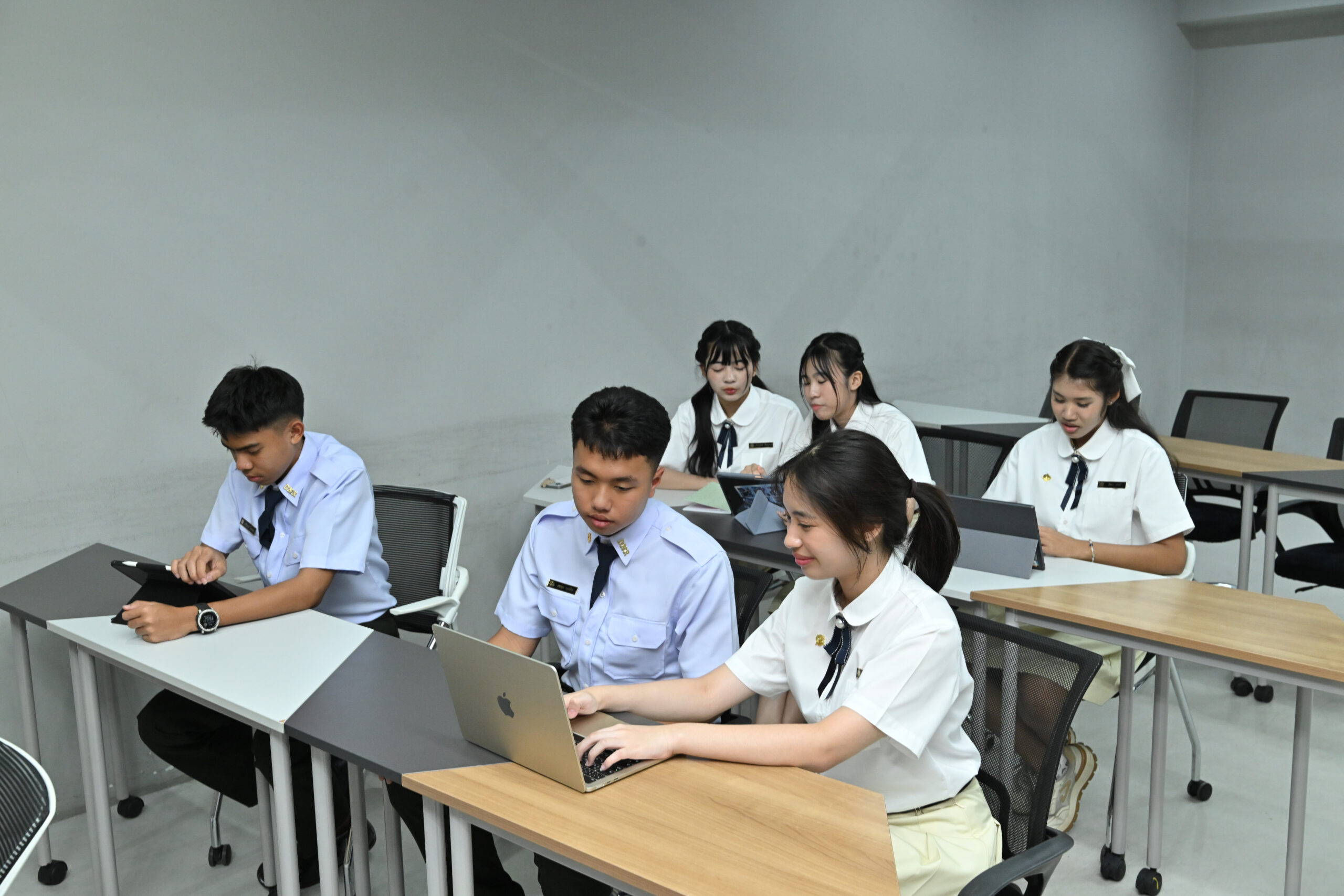บรรยากาศห้องเรียนที่โรงเรียนมัธยมสายอาชีพ